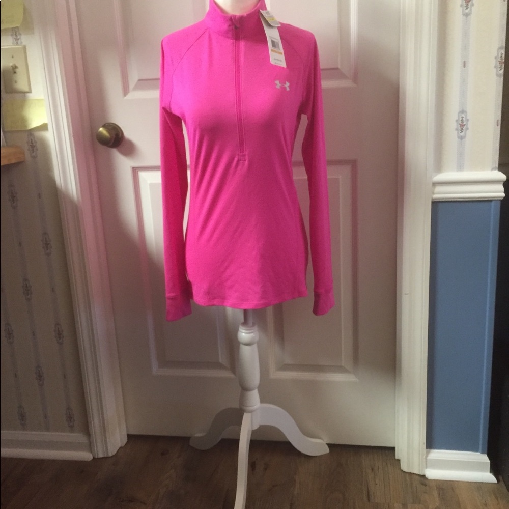 NWT Under Armour women’s  half zip pullover.